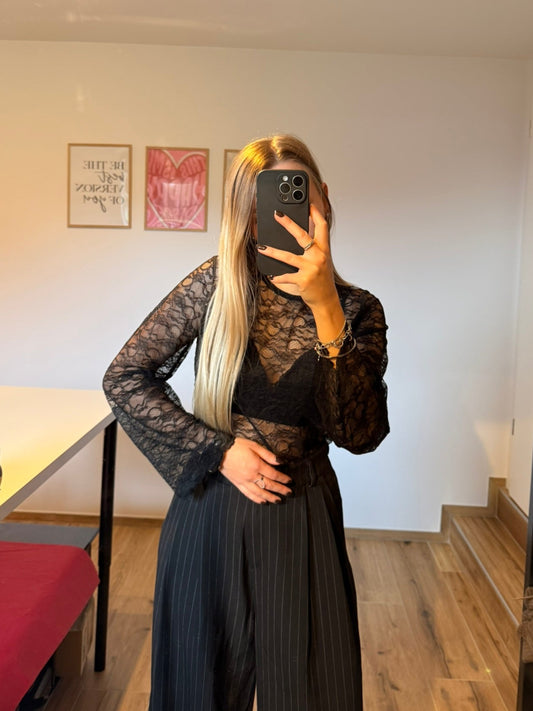 Dentelle noire