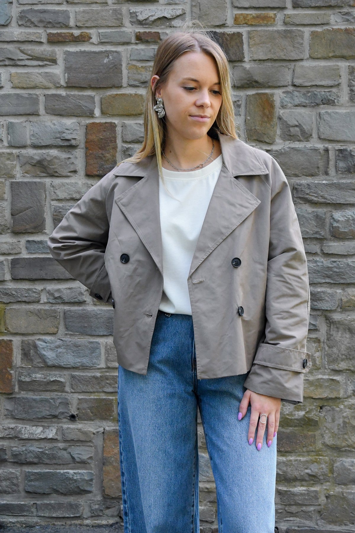 trench court beige
