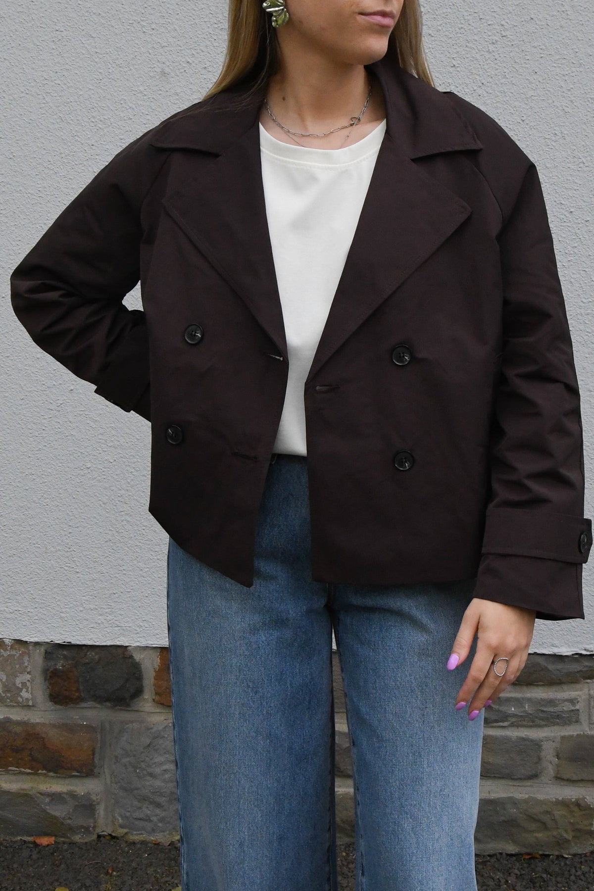 Trench court marron